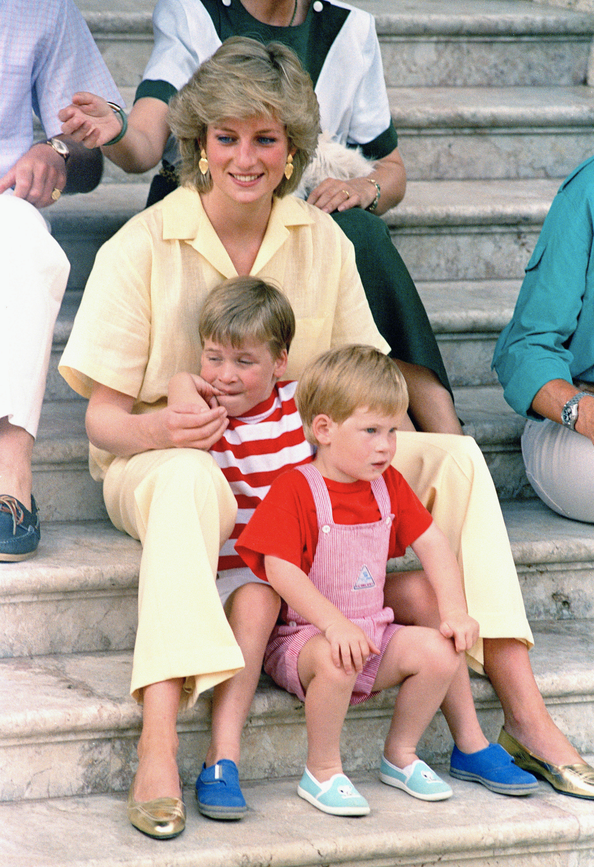 Принцеса Даяна с принц Уилям и принц Хари