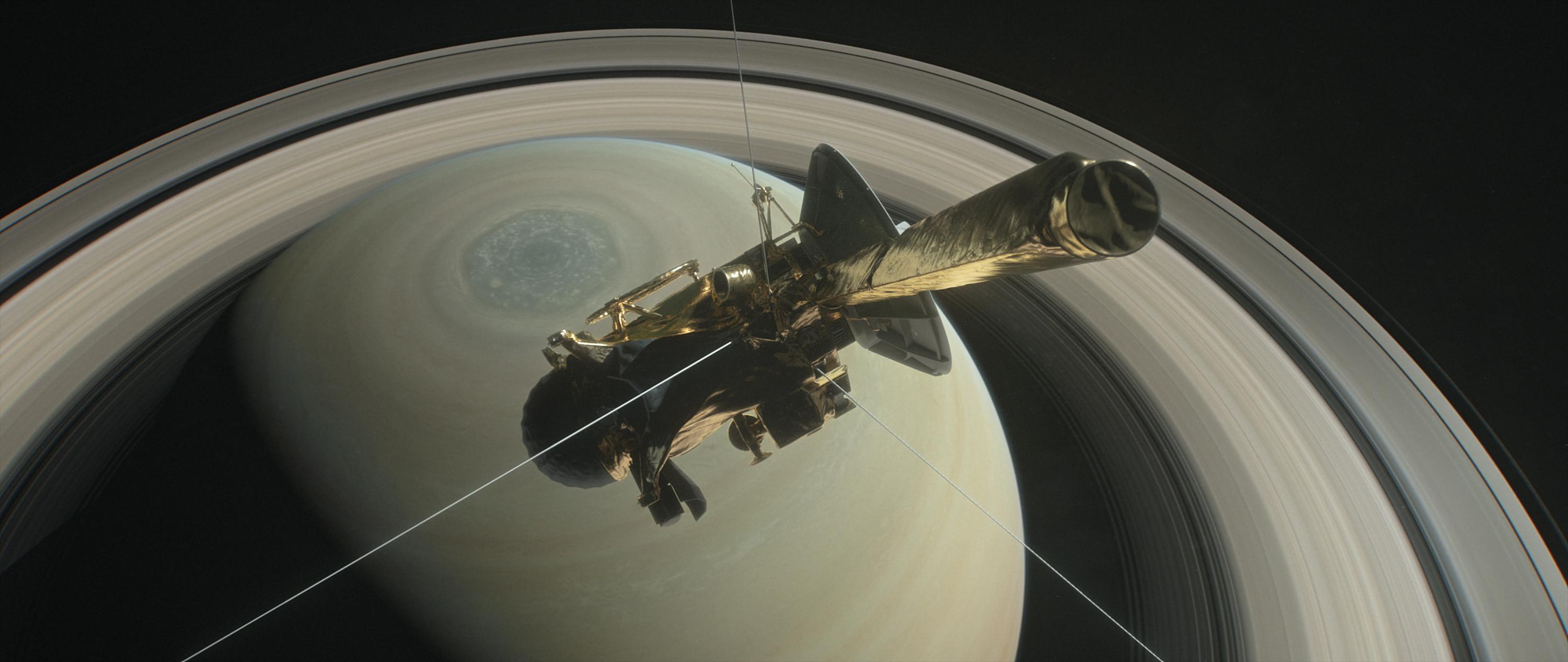 Снимка на космическия кораб ”Касини” и Касини