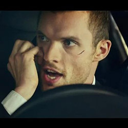 Ед Скрейн аут от „Хелбой”