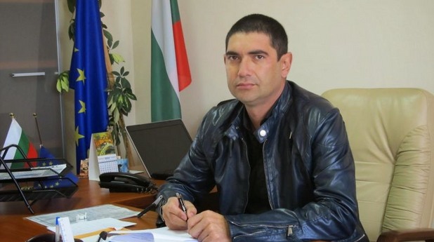 Лазар Влайков веднага беше изключен от ГЕРБ, а след това подаде и оставка като общинар