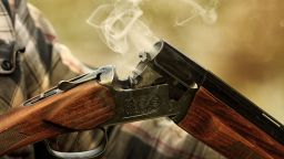 Мъж застреля с ловна пушка сина си в софийско село