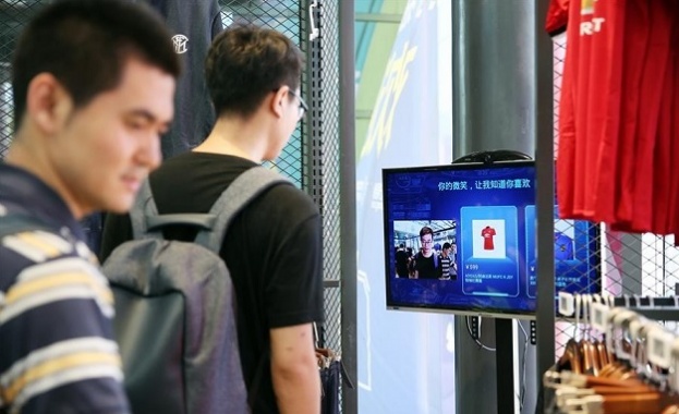 Магазин без продавачи заработи в Китай