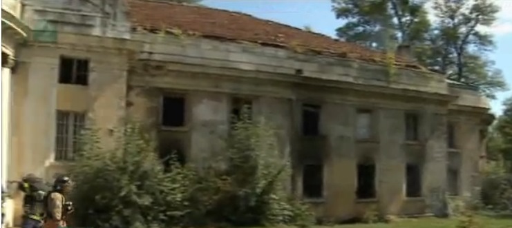 Сградата на банята в Овча купел се руши от години