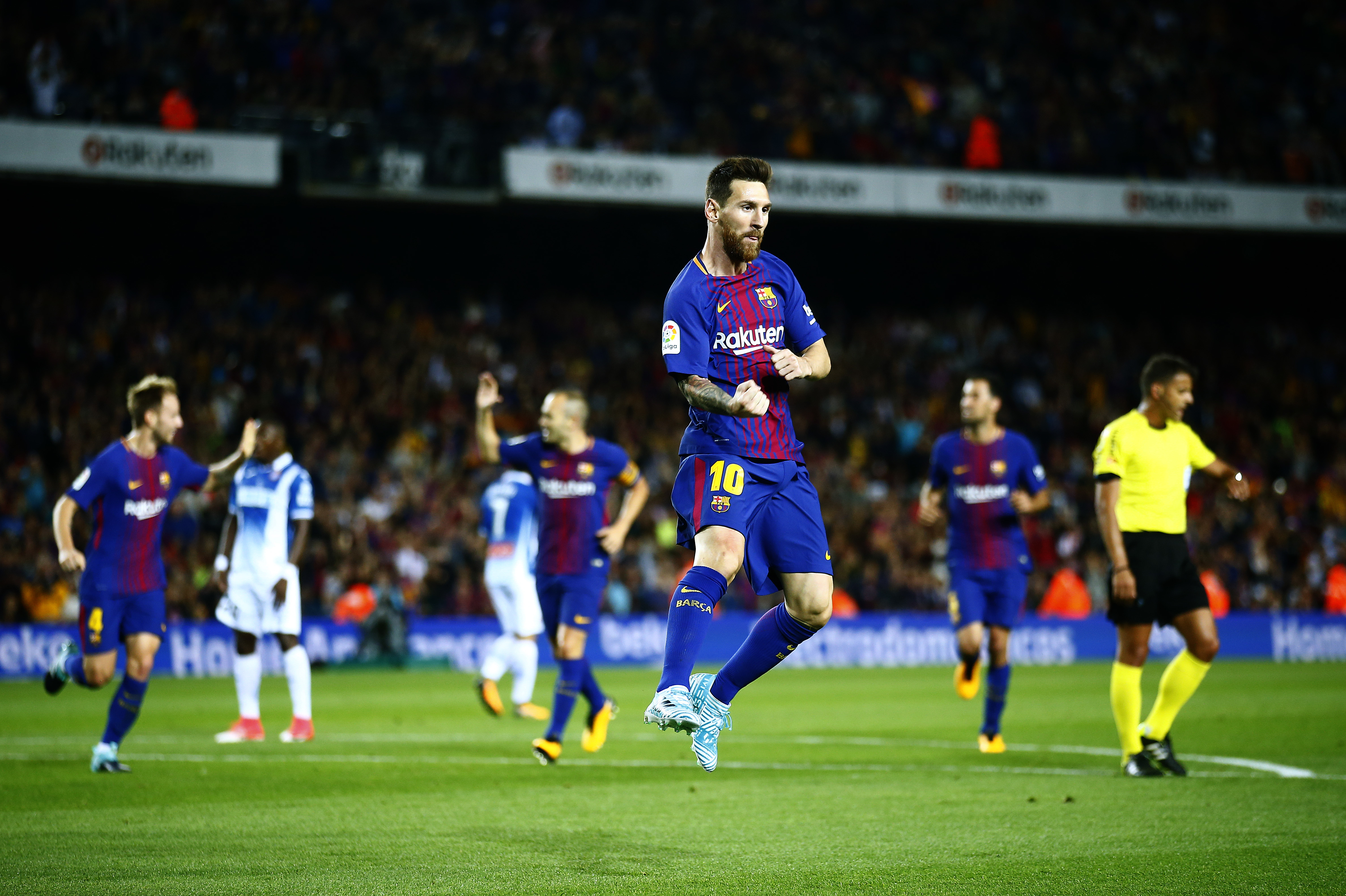 Лионел Меси и ”Барселона” нямат загубена точка дотук в първенството
