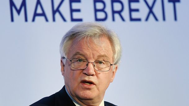 Дейвис заяви, че блокиране на Законопроекта за излизане на Великобритания от ЕС ще причини хаотичен Брекзит