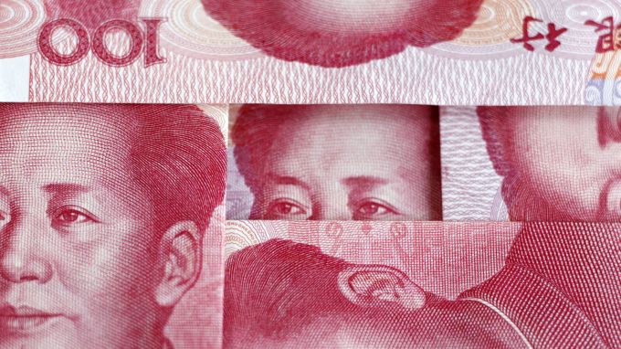 Рязко забавяне на китайските фискални разходи през август