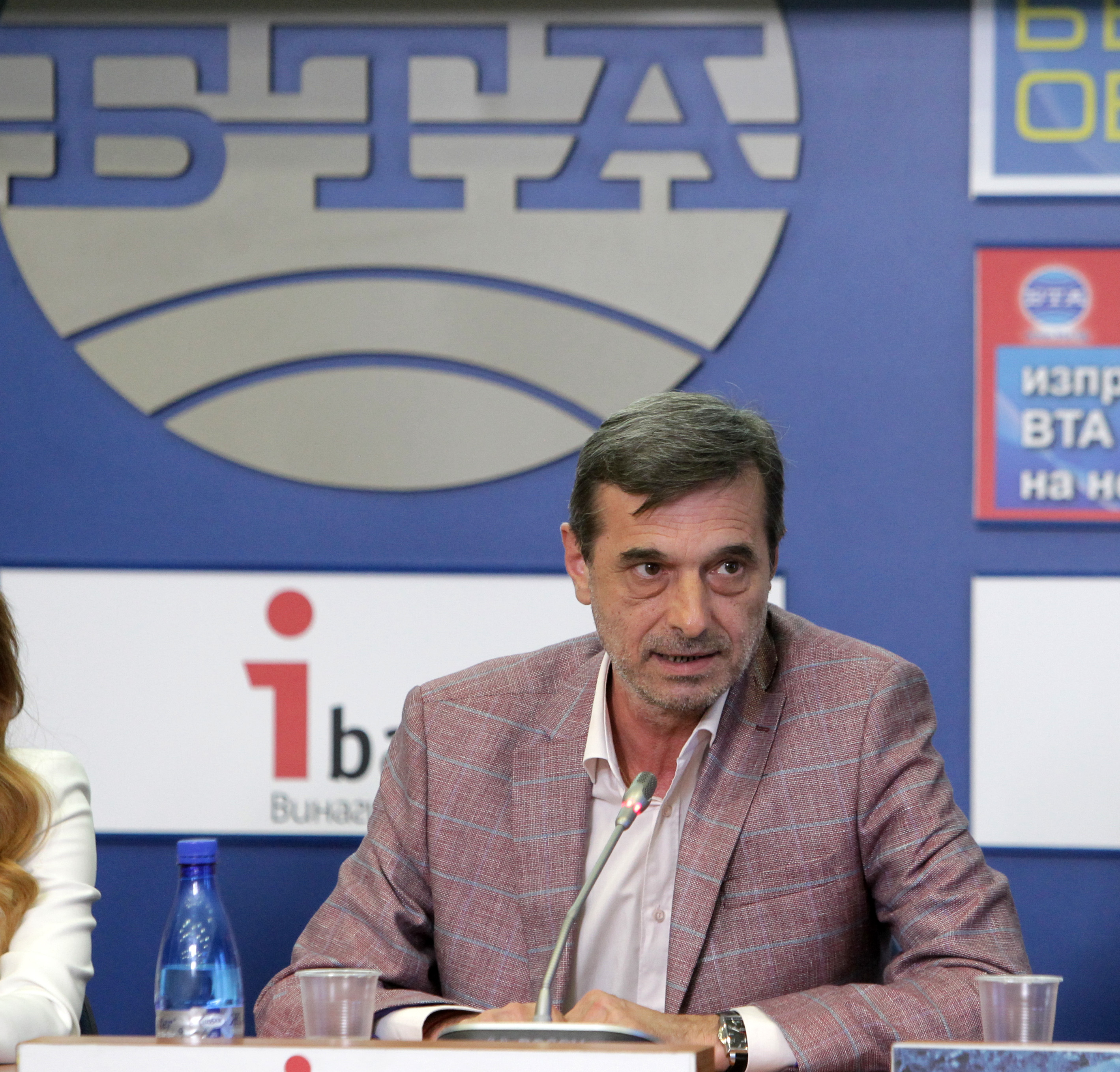 Председателят на КТ ”Подкрепа” Димитър Манолов подкрепи бюджета на НОИ
