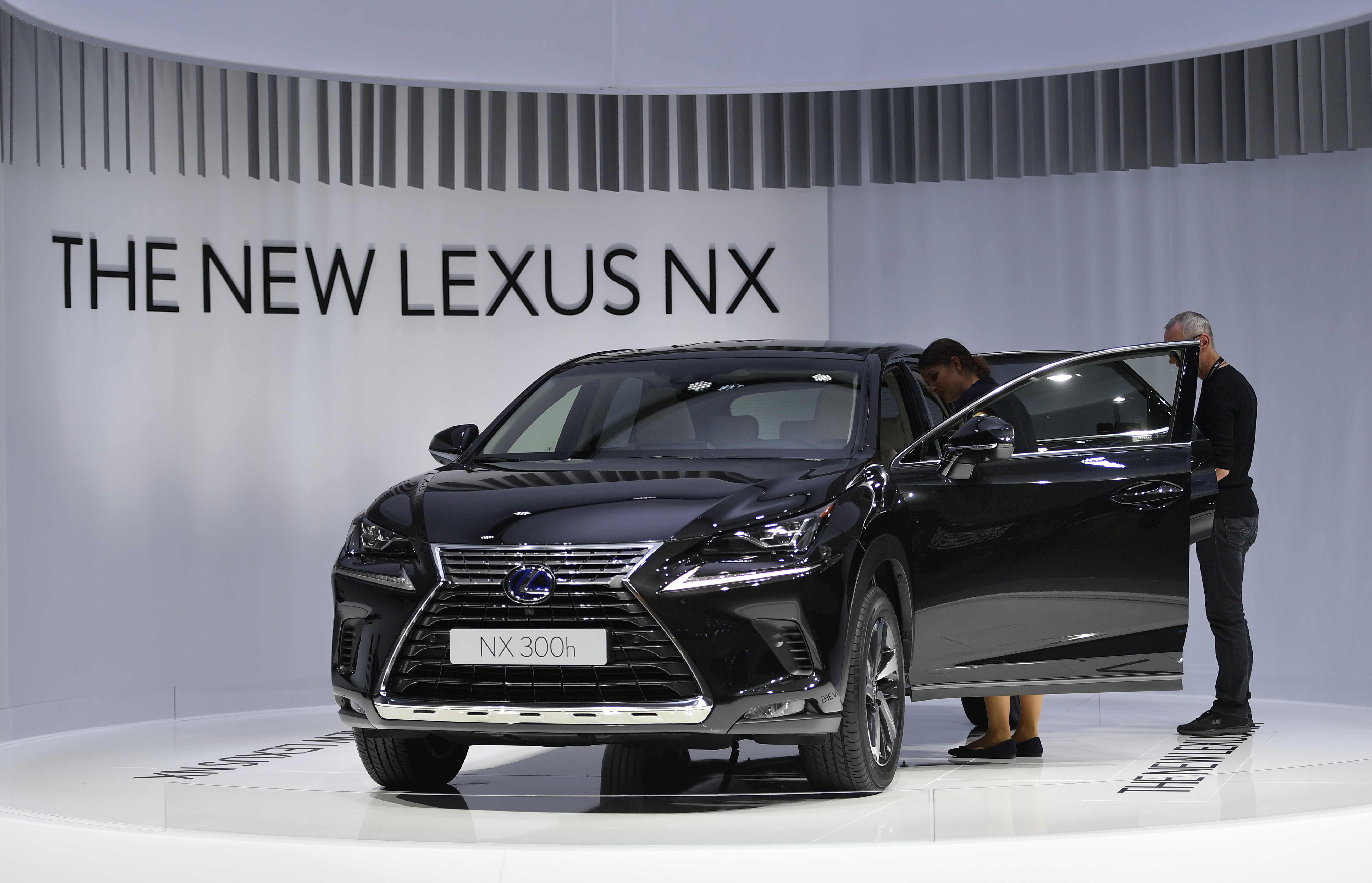 Lexus NX на автоизложението във Франкфурт