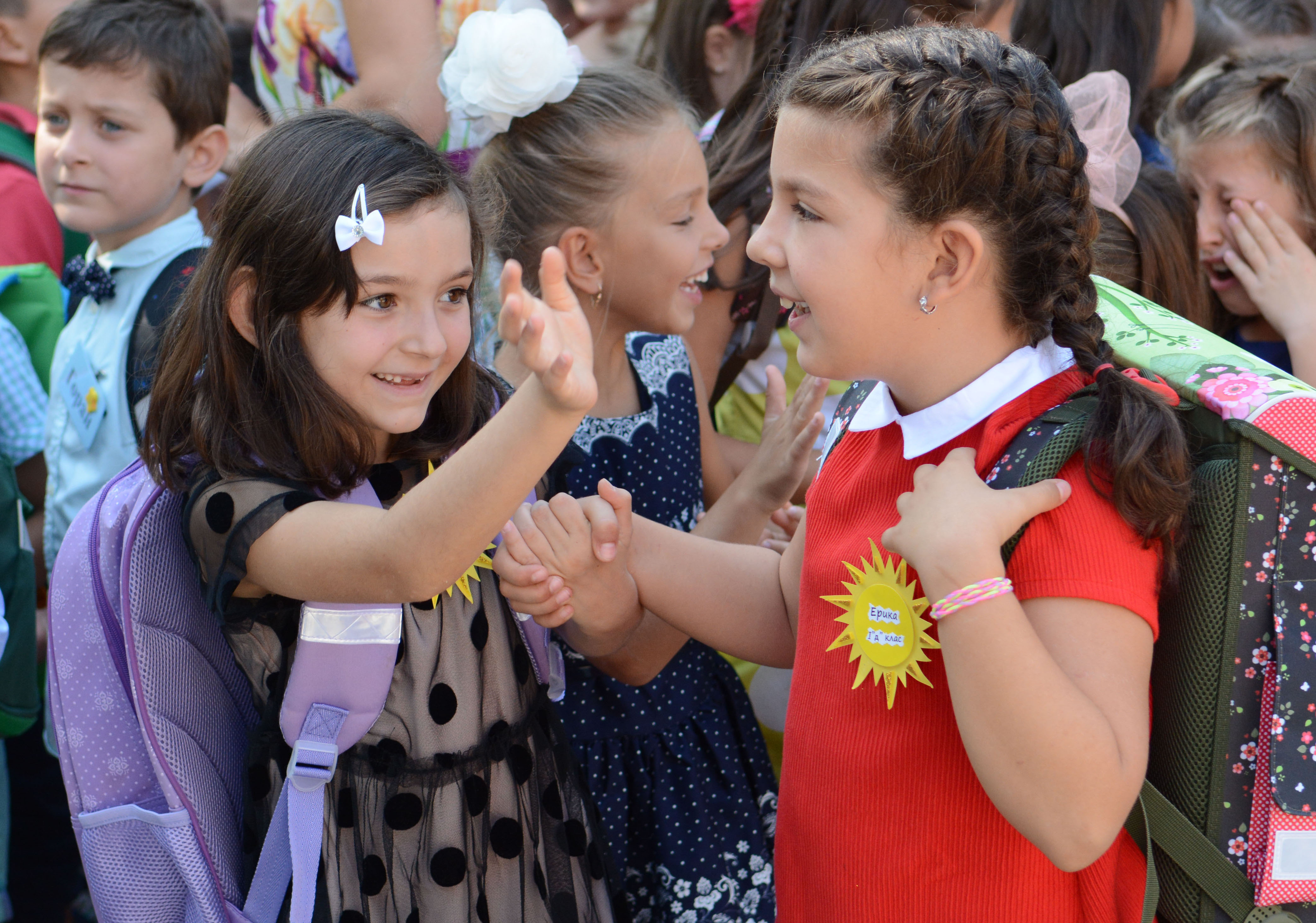 Хиляда петстотин и единадесет ученици прекрачиха днес за първи път училищния праг на сторозагорските училища