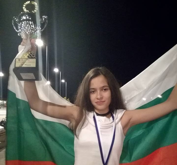 Българските таланти се връщат с два медала от румънския град Мамая
