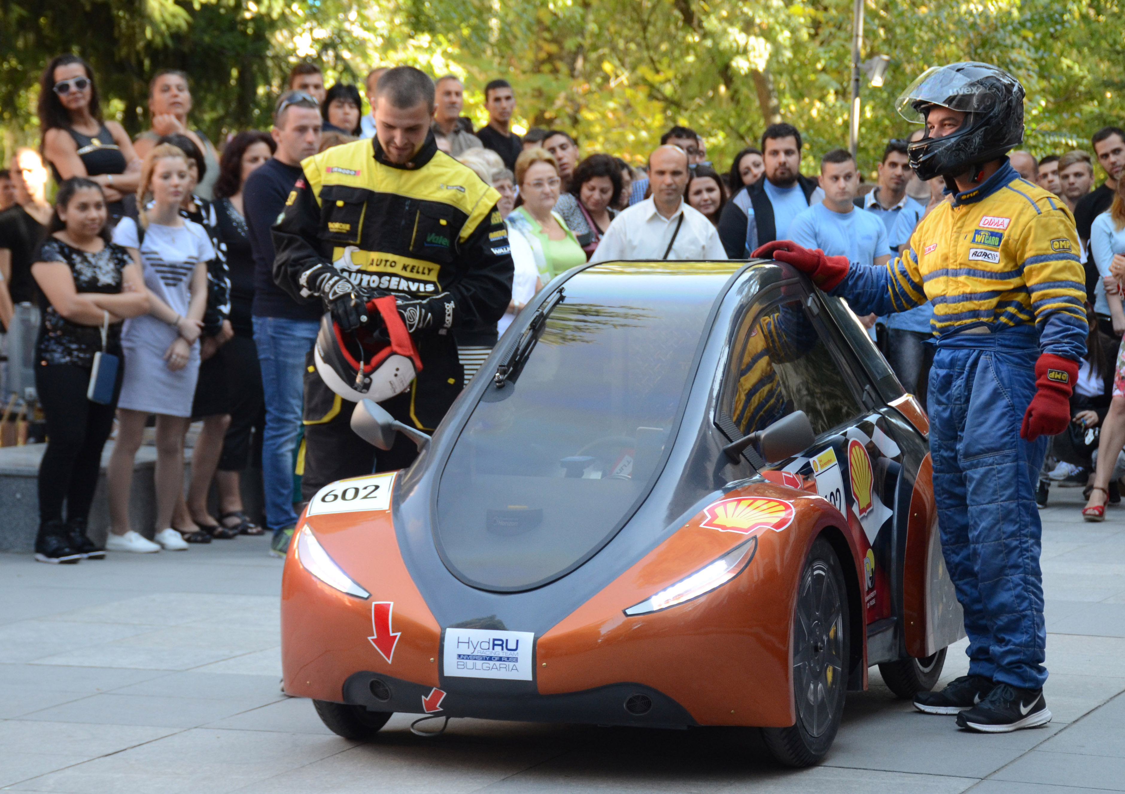 Русе праща водороден автомобил в Истанбул