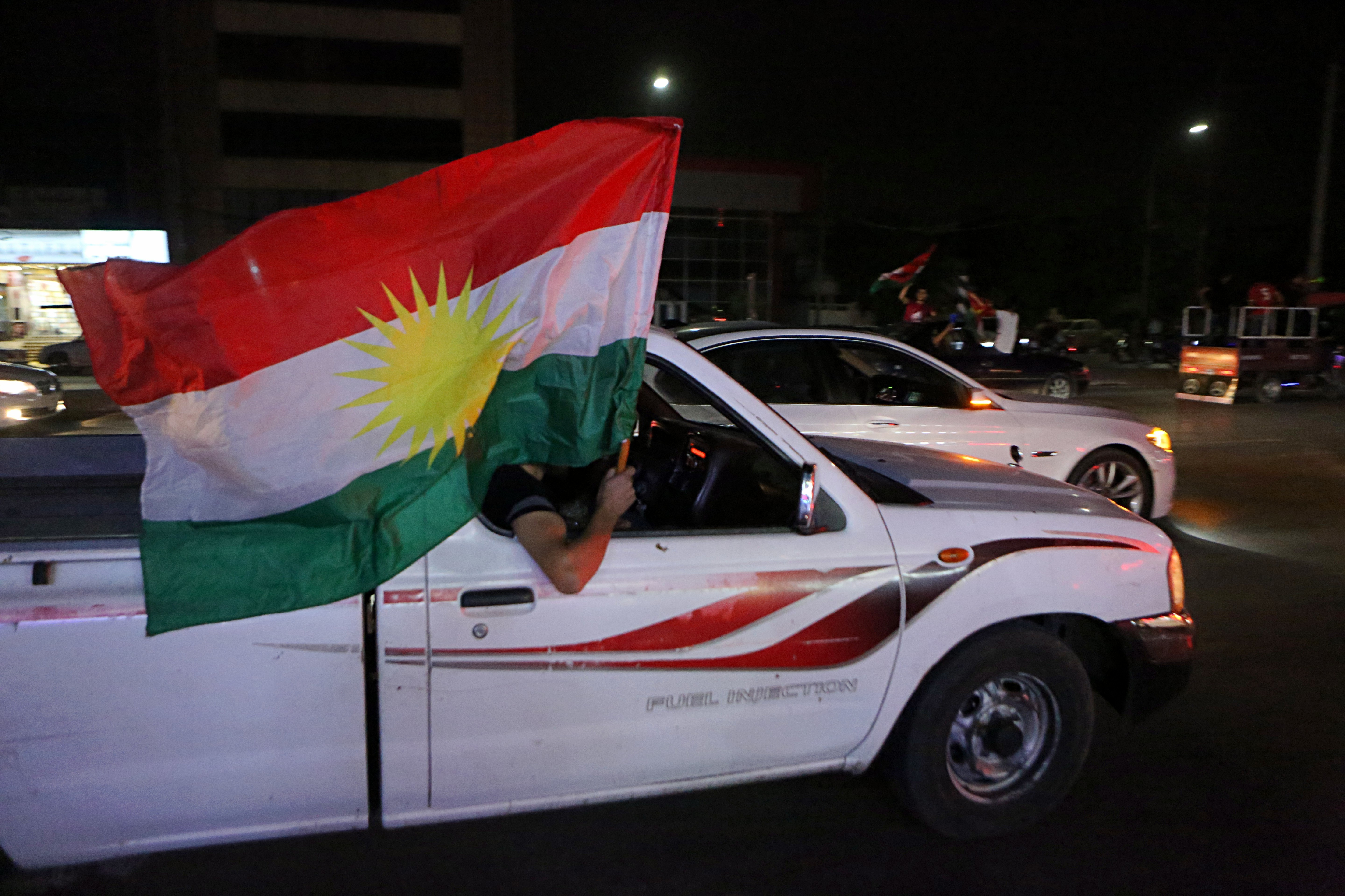 Кюрди празнуват в Ербил след референдума за независимост на Иракски Кюрдистан