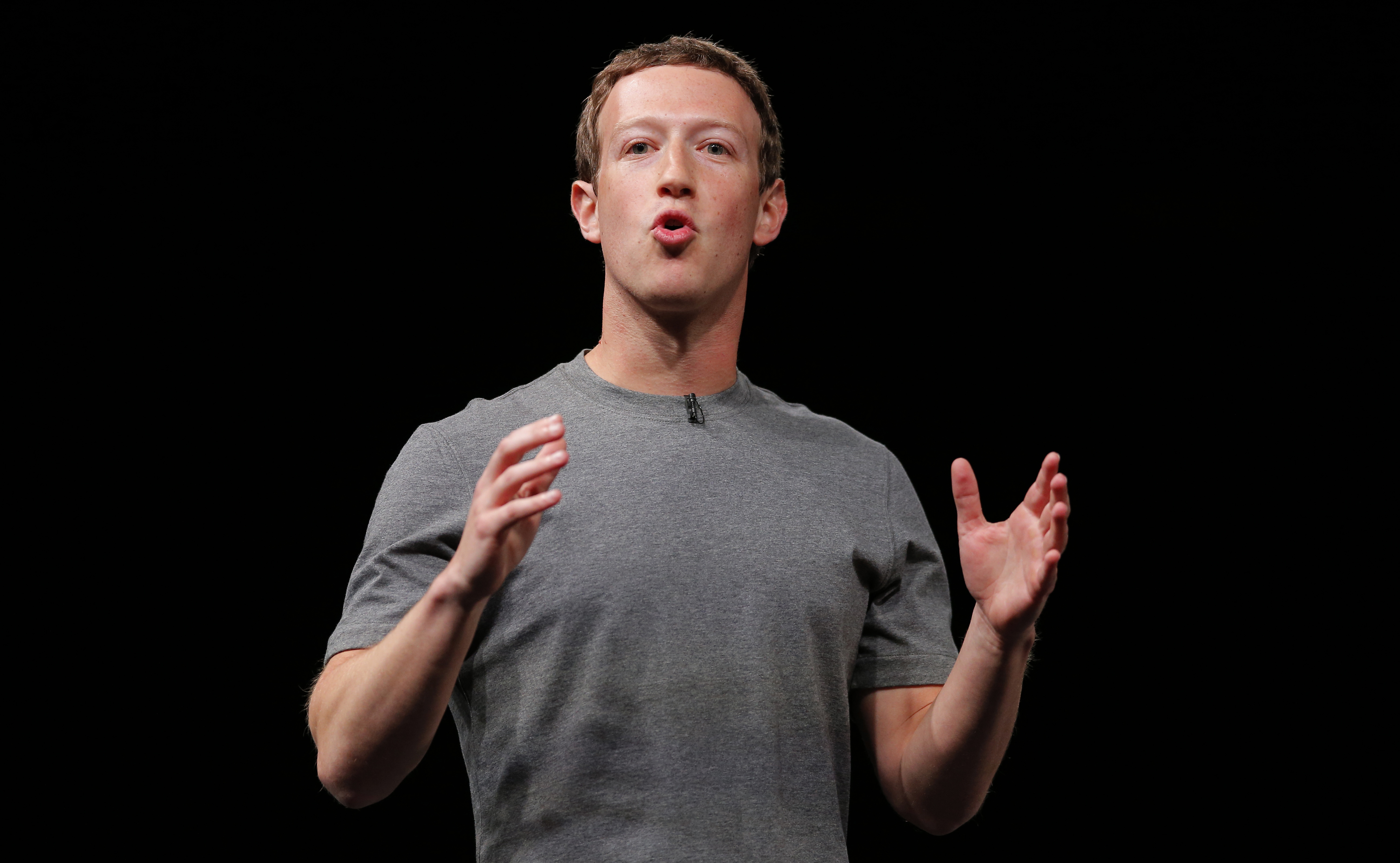 Зукърбърг: Ще оправя Facebook през 2018 г.