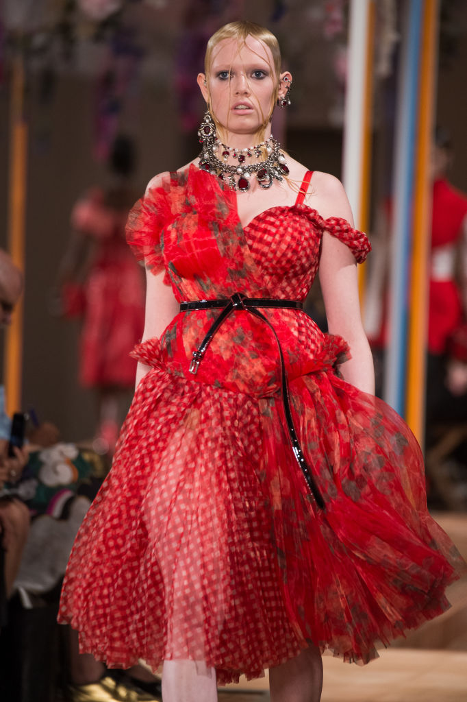 Колекция пролет/лято 2018 на Alexander McQueen