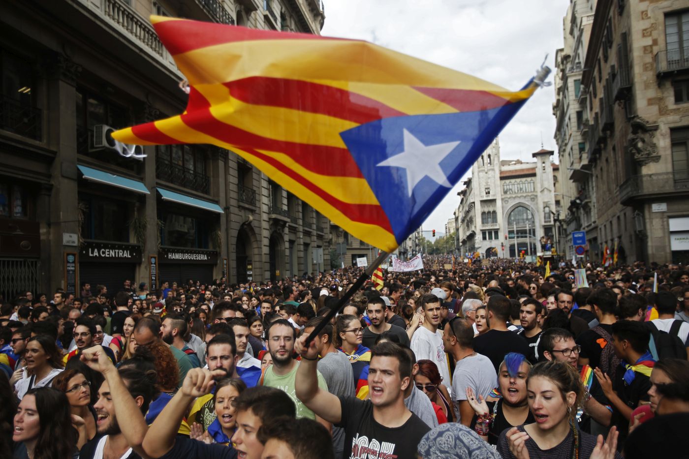 Мадрид: Отговорът на каталунския лидер не е валиден