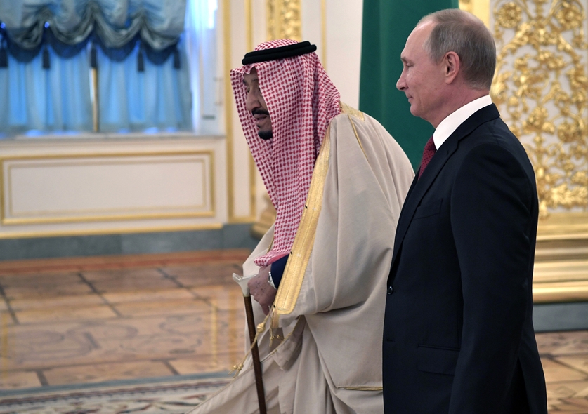 Саудитският крал Салман договори в Москва закупуване на руско оръжие