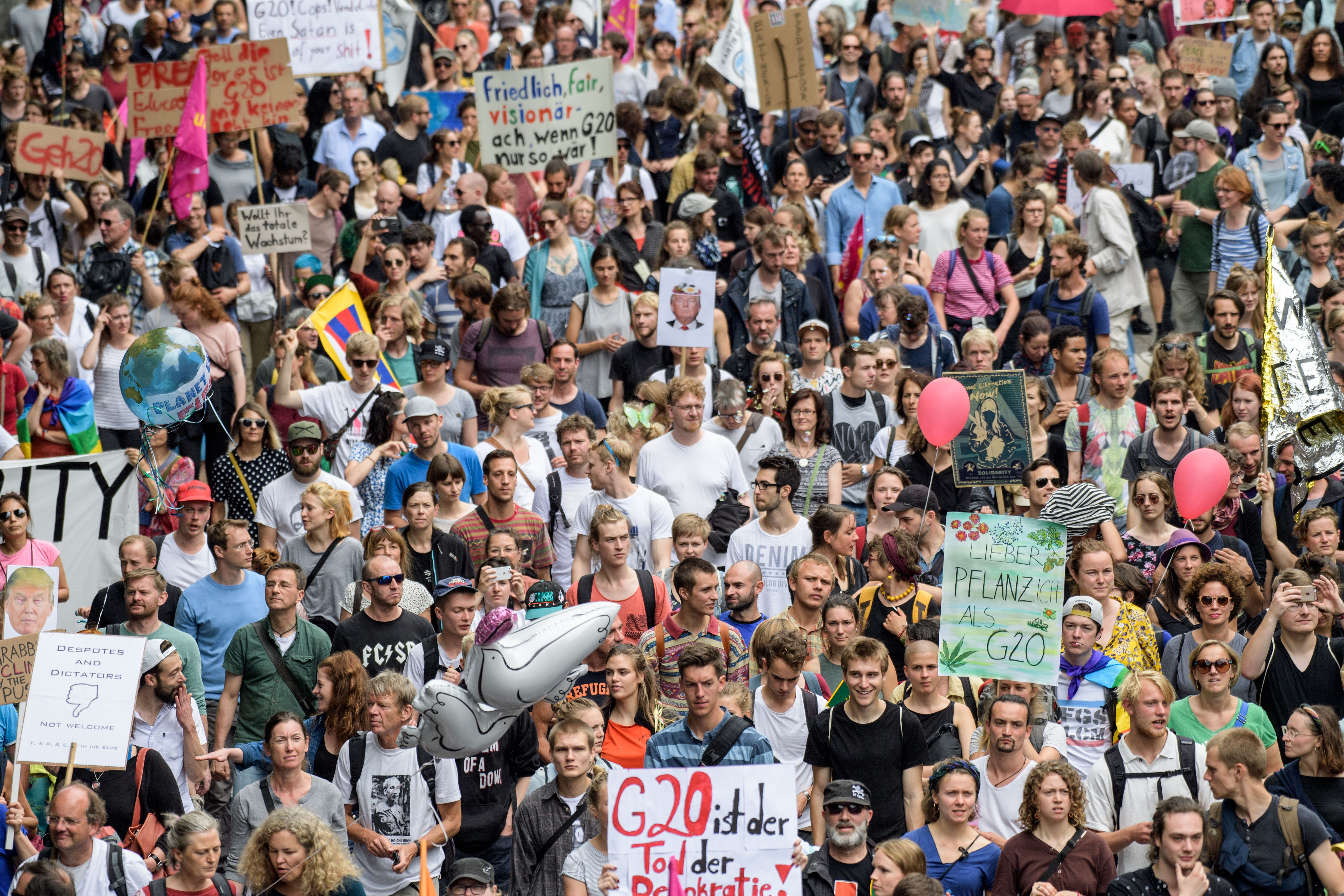 Протестите срещу глобализацията са част от възраждането на националната концепция в Германия