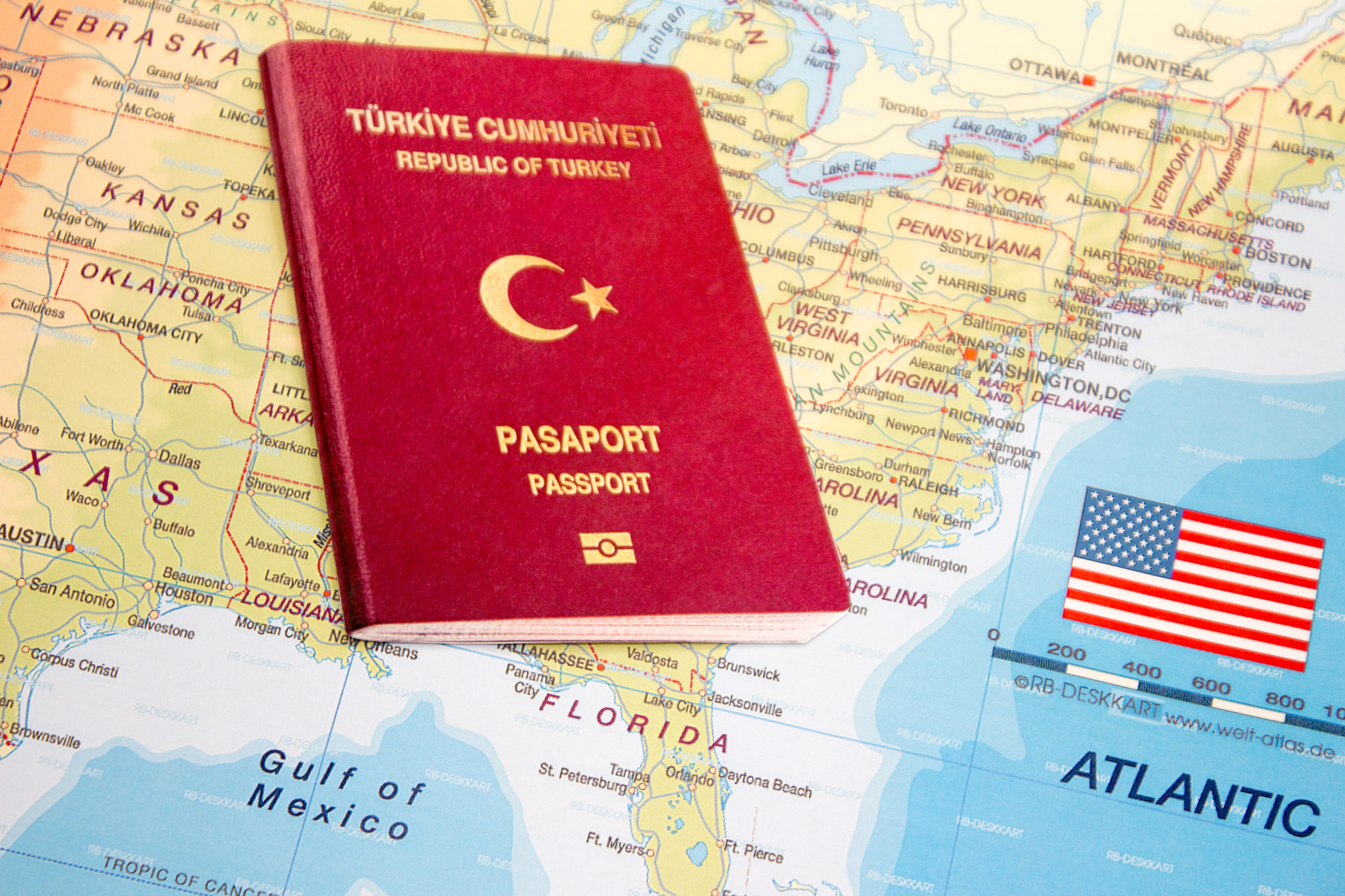 Американският посланик заяви, че няма отмяна на американските визи за турските граждани
