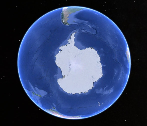 Откриха загадъчна мега дупка на Антарктида