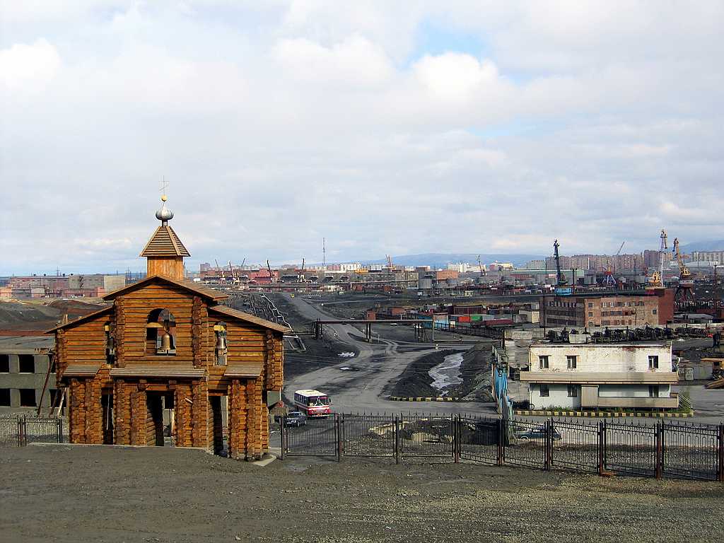 Норильск фото города летом