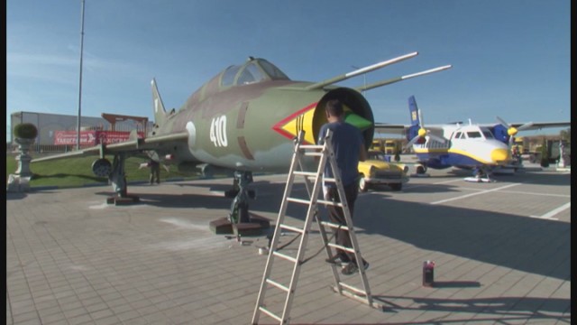 Частен боен изтребител е кацнал в Килифарево