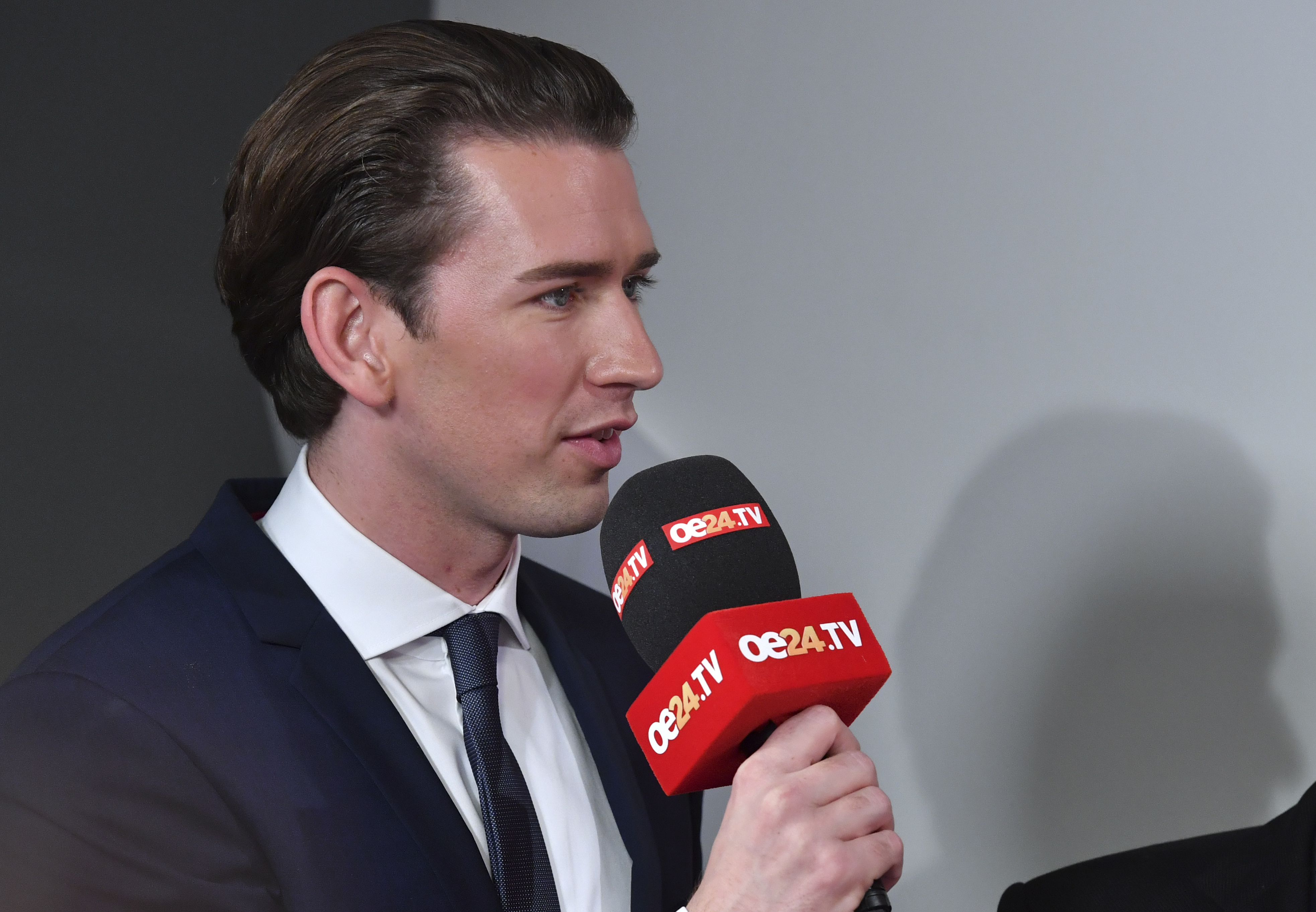 Партията на Себастиан Курц спечели изборите в Австрия благодарение и на неговата младост и харизма