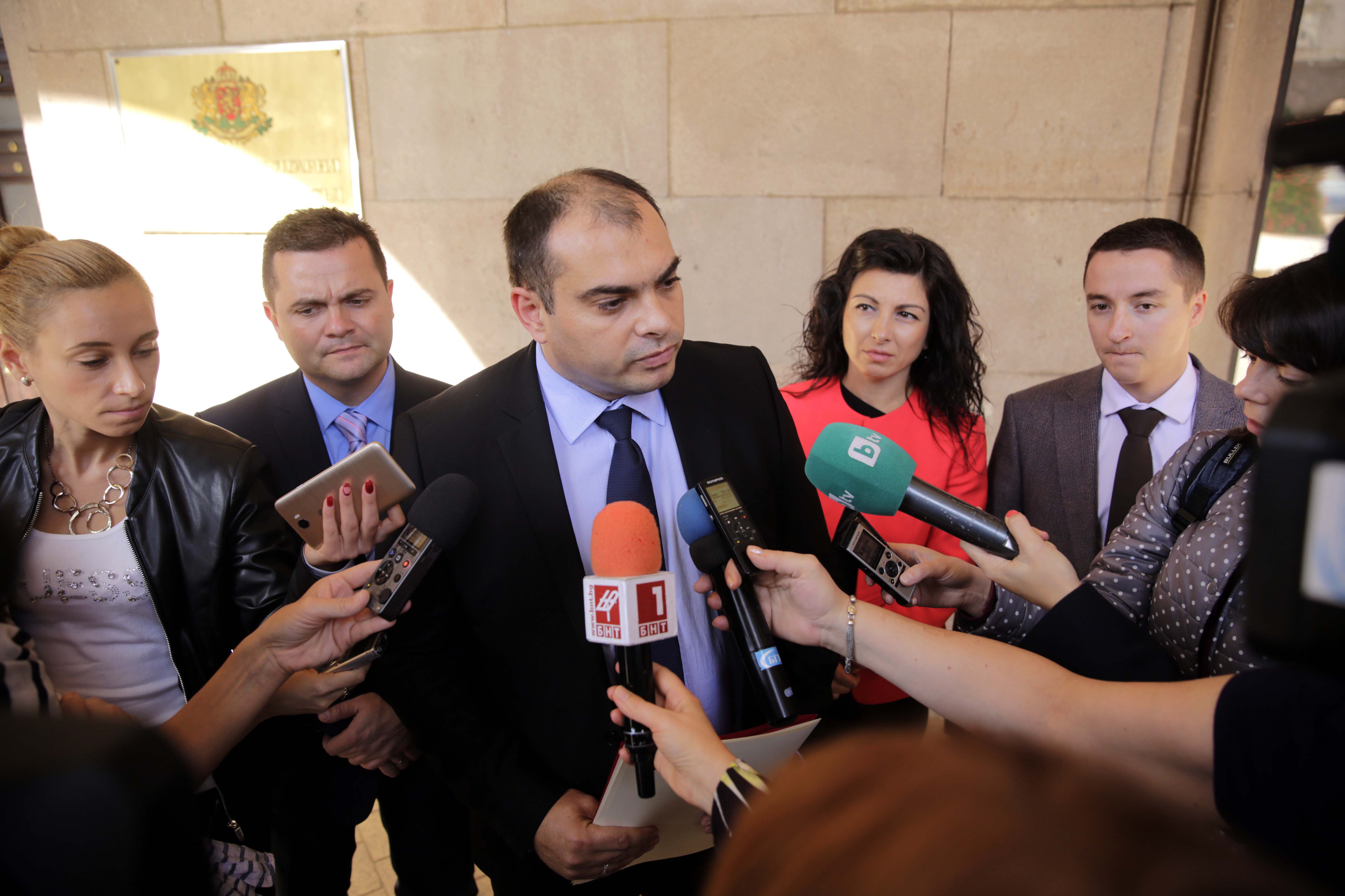 БСП даде на Конституционния съд оставката на Добрев