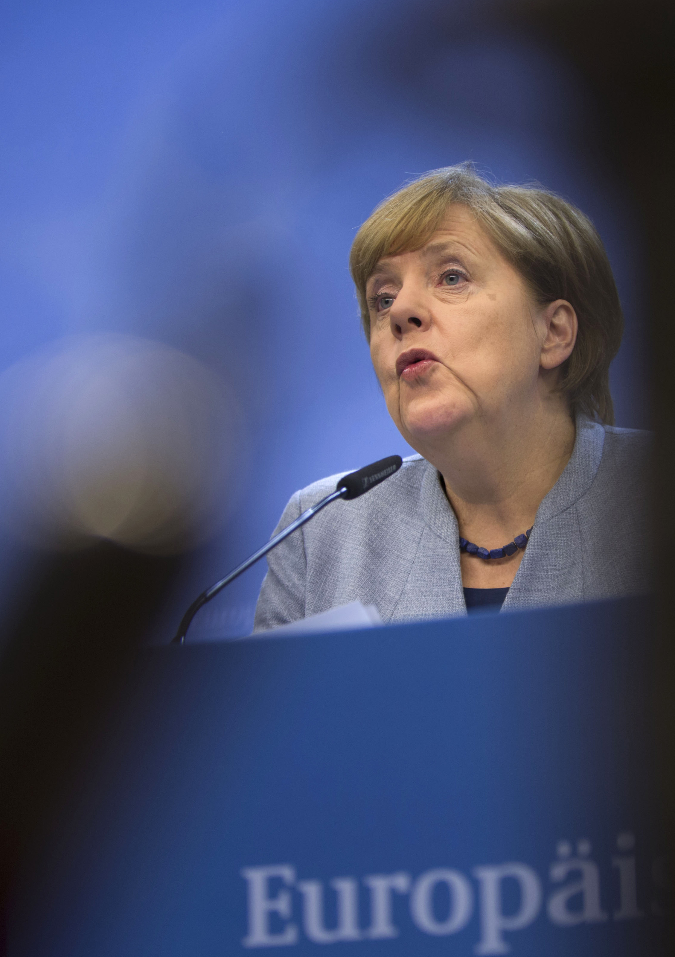 Ангела Меркел: Диалогът с Турция да продължи
