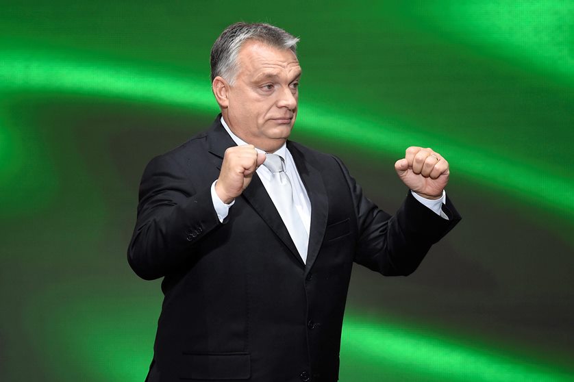 "Може би ще ме разберете, ако не роня крокодилски сълзи", каза Орбан