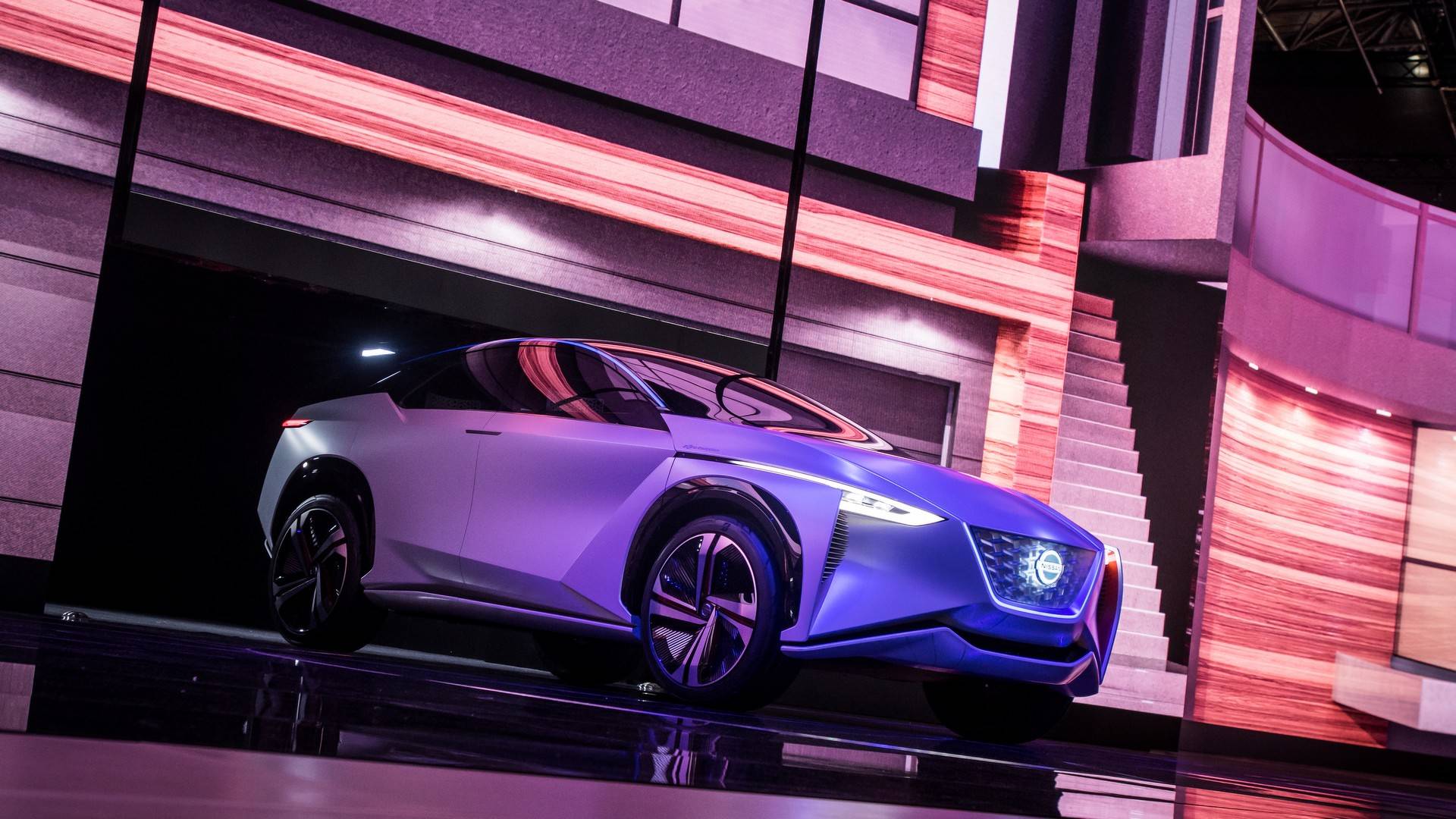 Nissan показа своят отговор на Tesla Model X