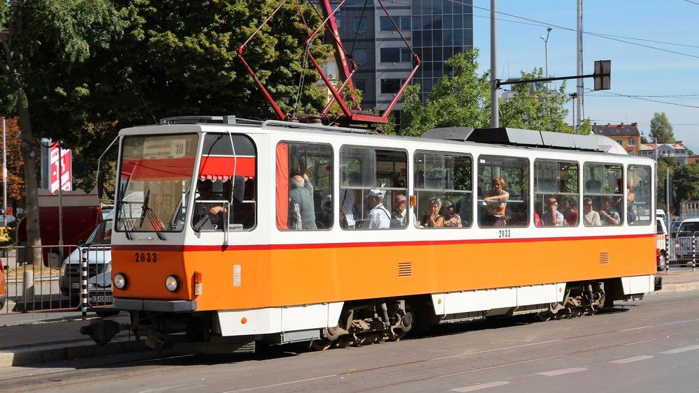 Тролеите и трамваите предпочитани през лятото