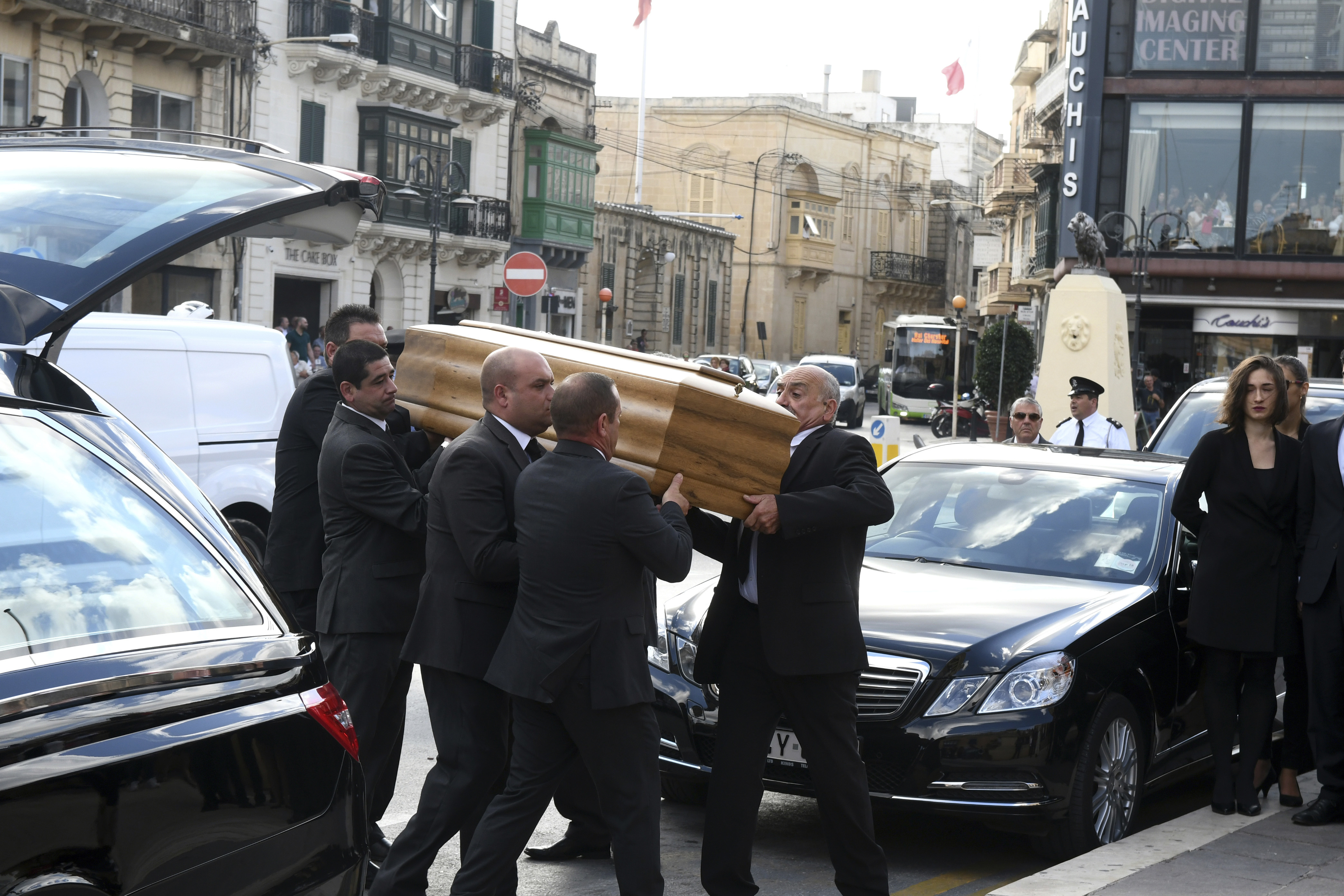  Малта се елементарни с убитата журналистка Дафне Галиция 