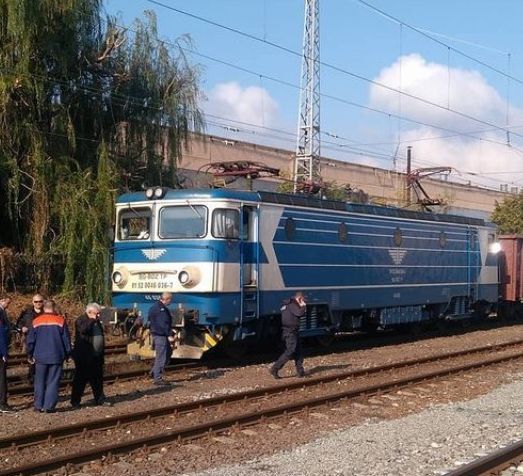21-годишна жена се хвърли пред влак в Бургас