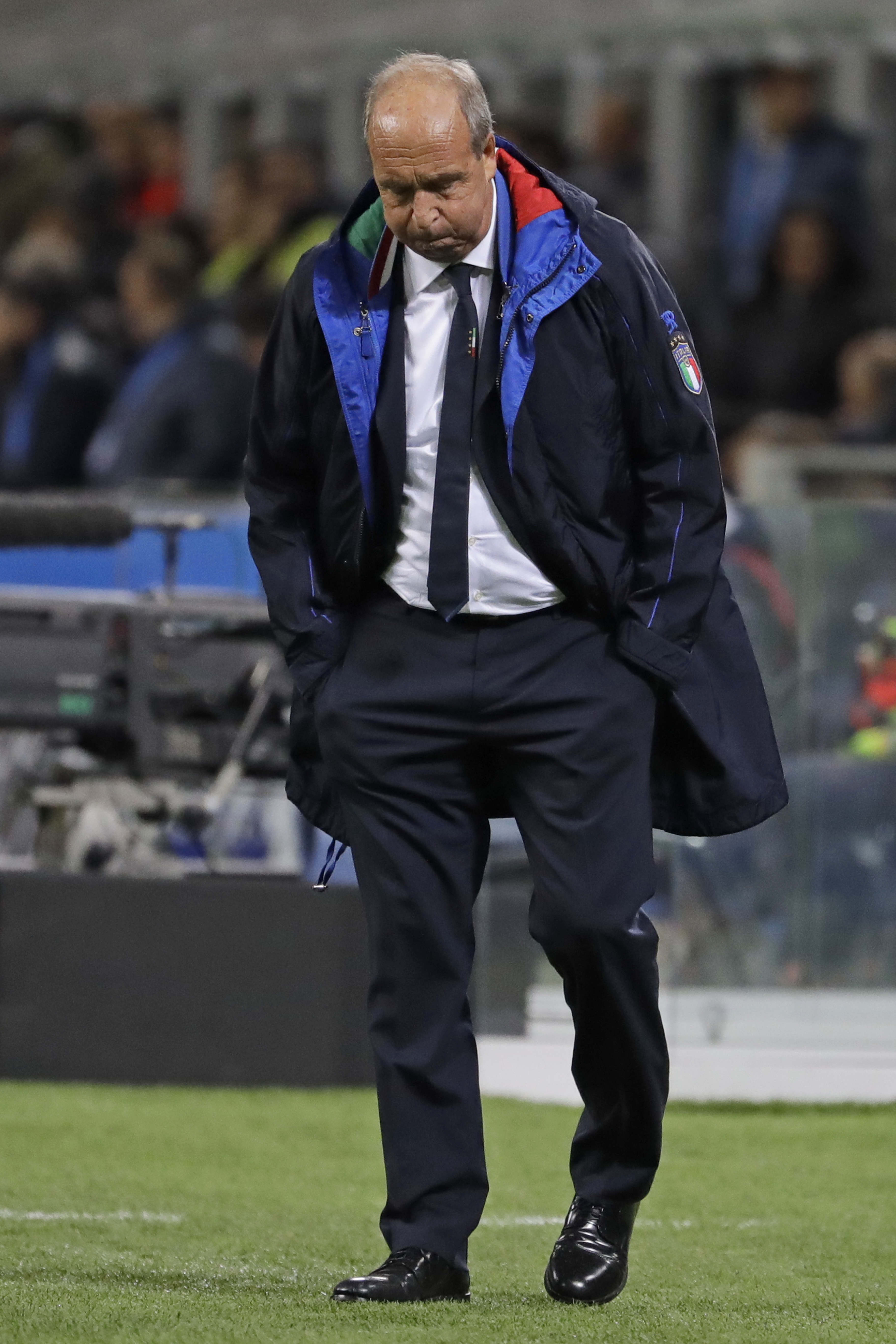 Италия тъне в сълзи, треньорът не дава оставка