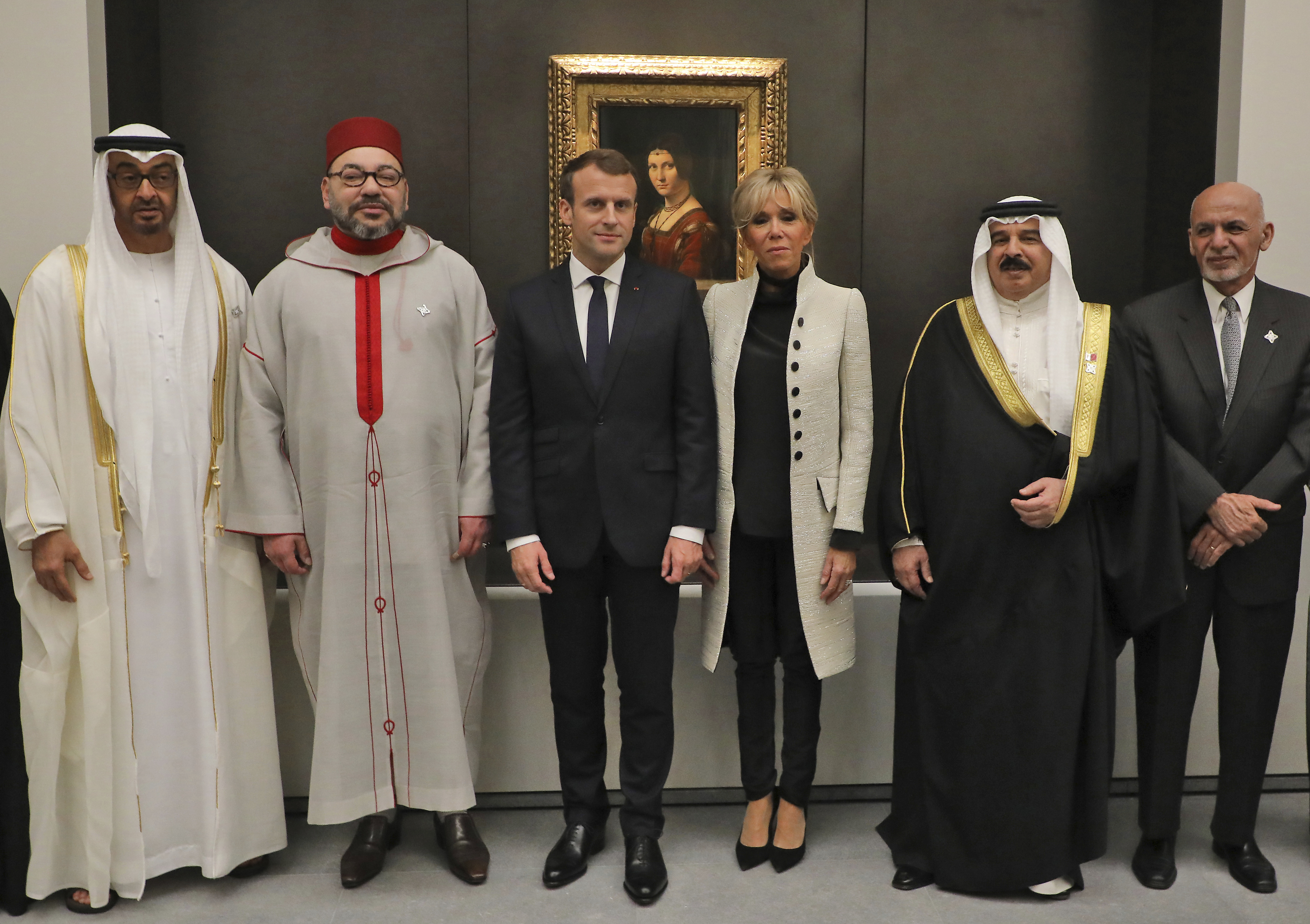 Принцът на Абу Даби Мохамед бин Зайед, кралят на Мароко Мохамед VI, Еманюел Макрон, Брижит Макрон, кралят на Бахрейн Хамад бин И