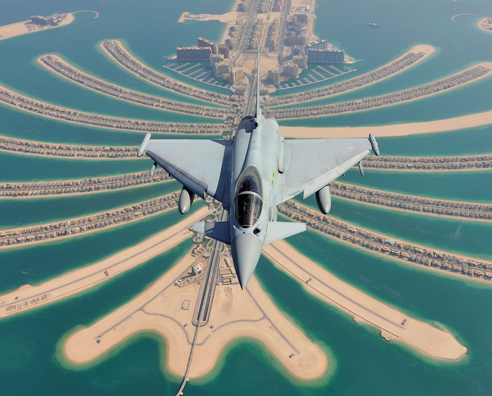 Eurofighter Typhoon над Дубай
