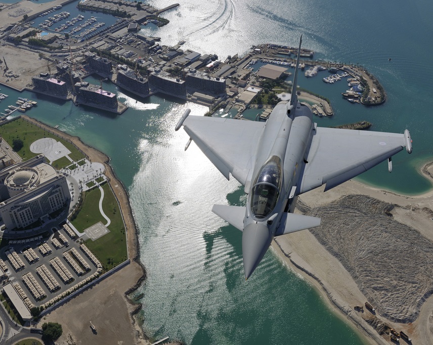 Eurofighter Typhoon над Дубай