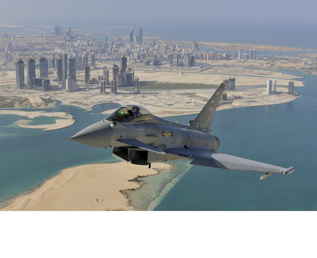 Eurofighter Typhoon над Дубай