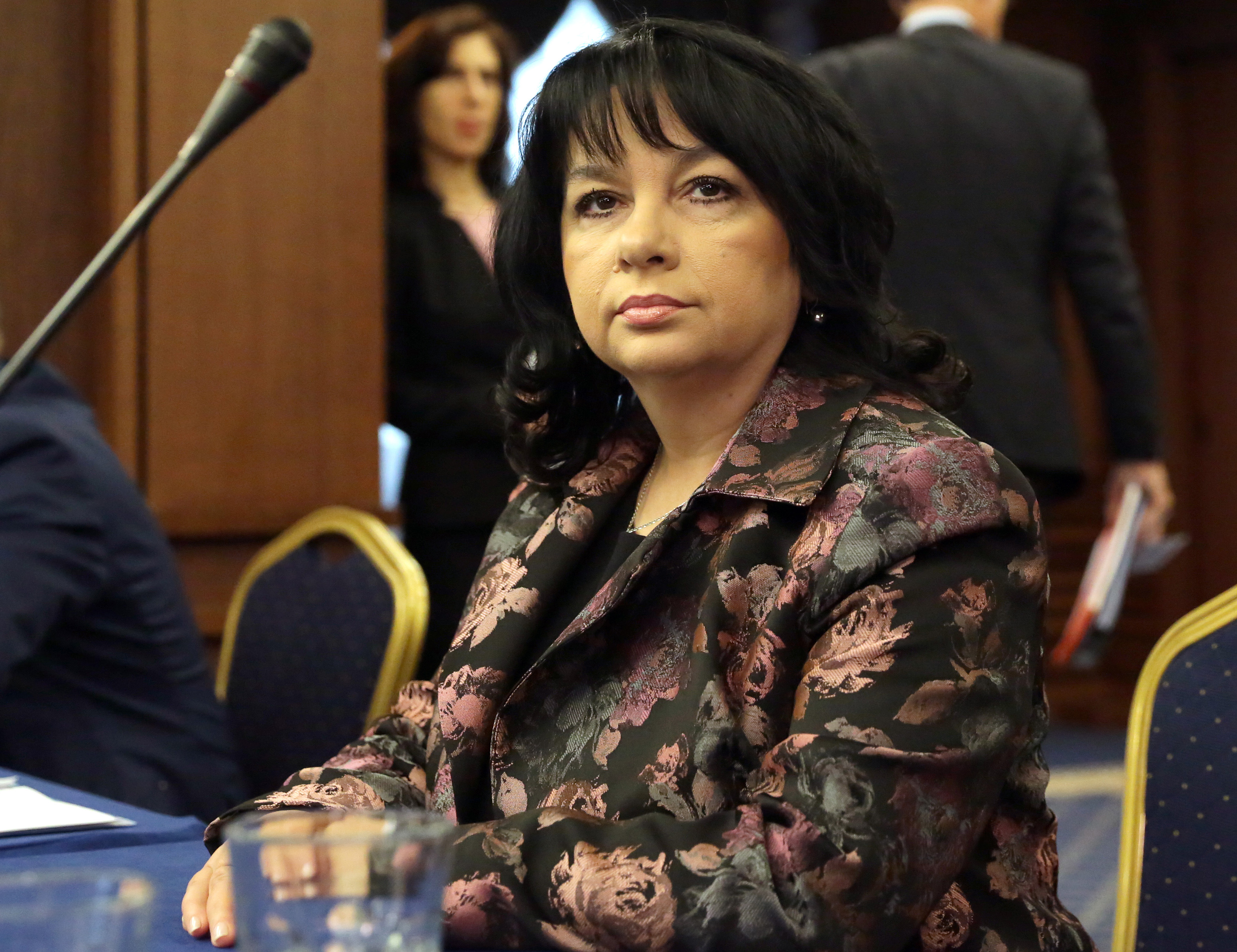 Теменужка Петкова заяви, че подава оставка, за да изчисти името си
