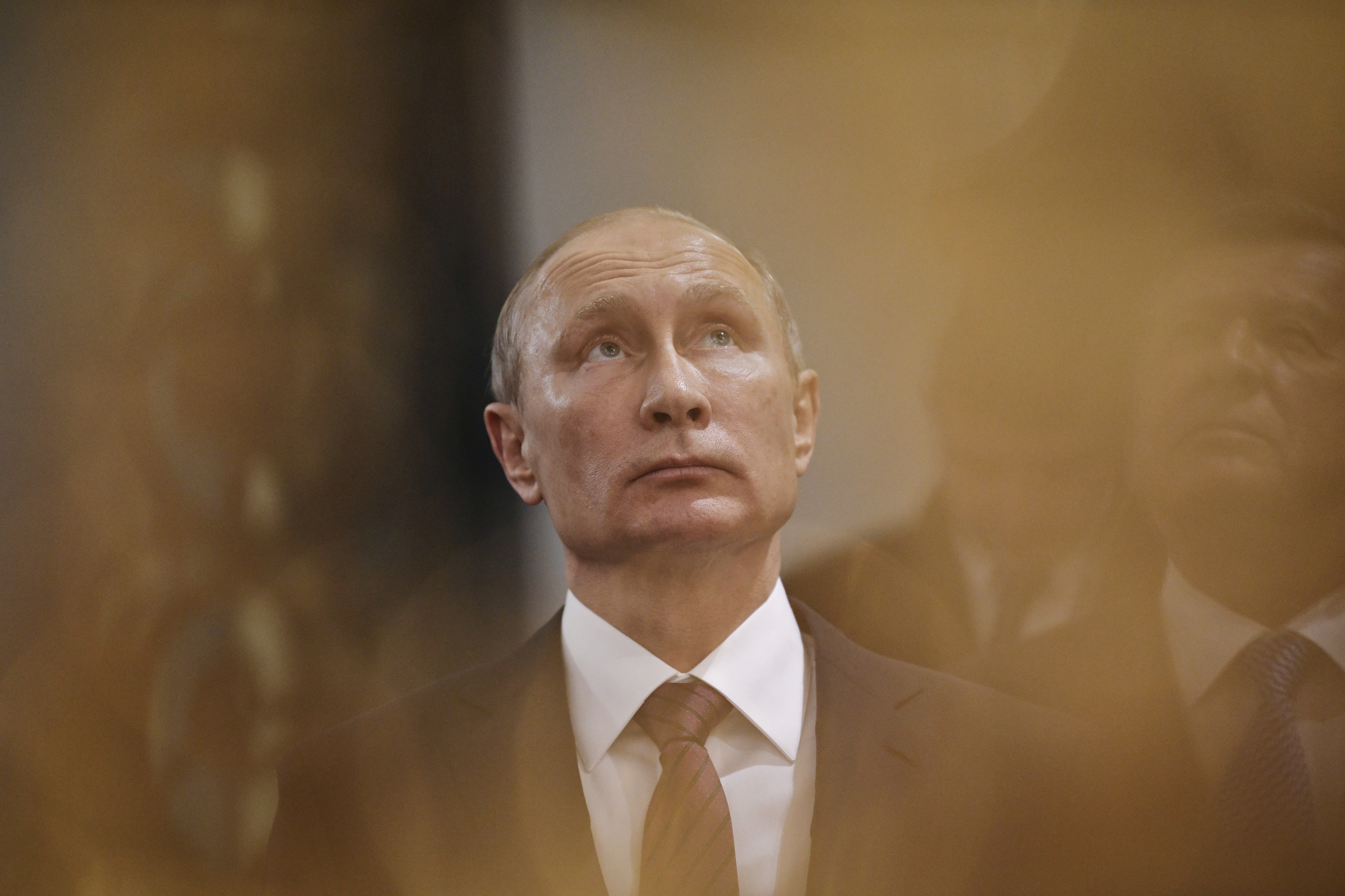Владимир Путин посредничи в Източна Украйна по молба на украински политик