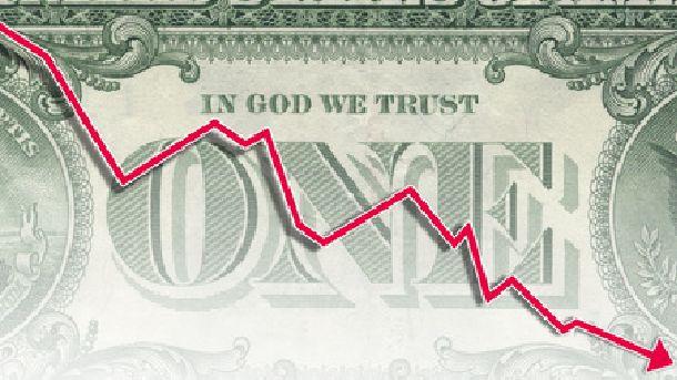 Спад на долара след разрастване на скандала за руска намеса в предизборната борба в САЩ преди година