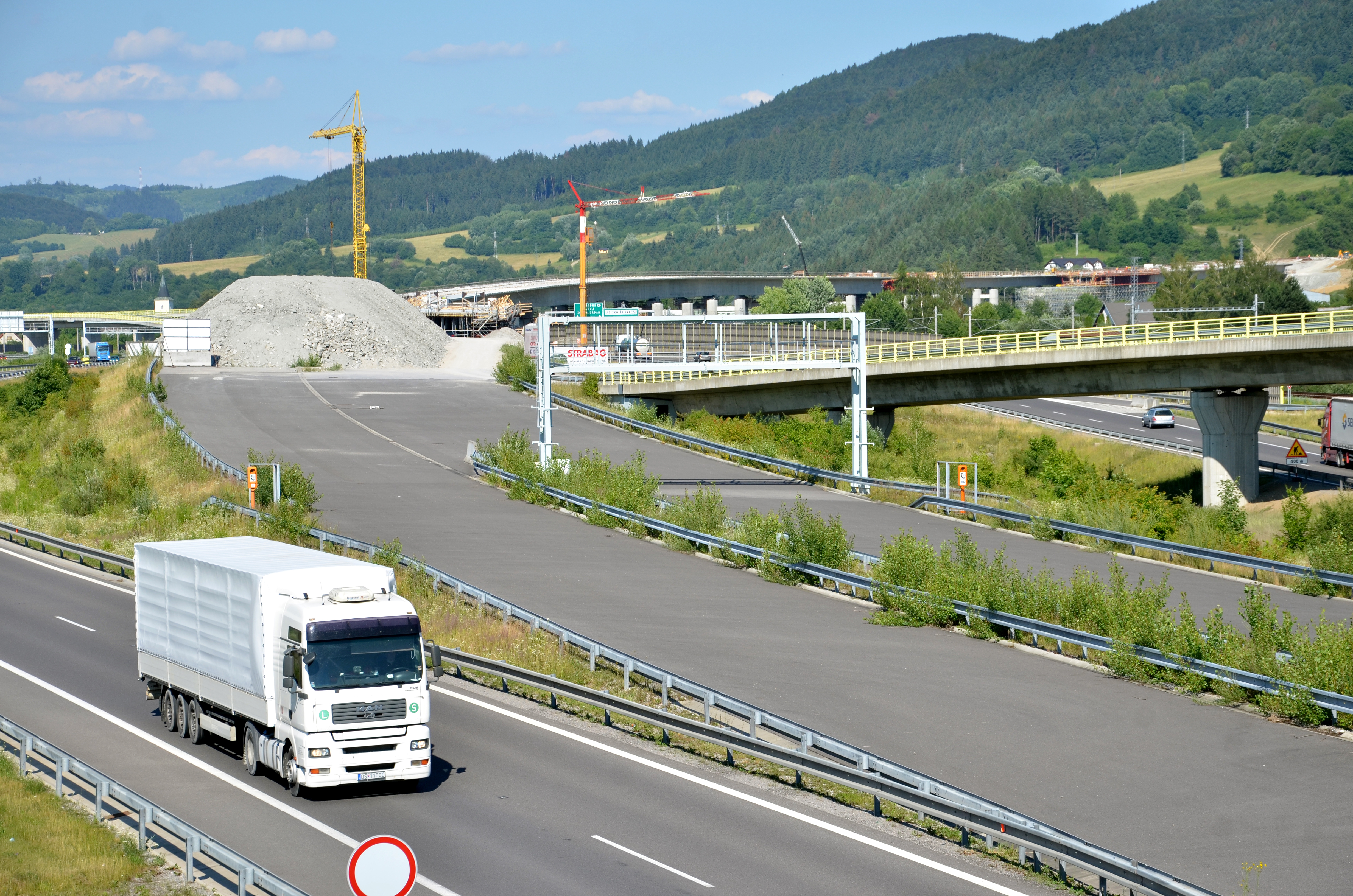 В Белгия запорираха над 100 словашки камиона