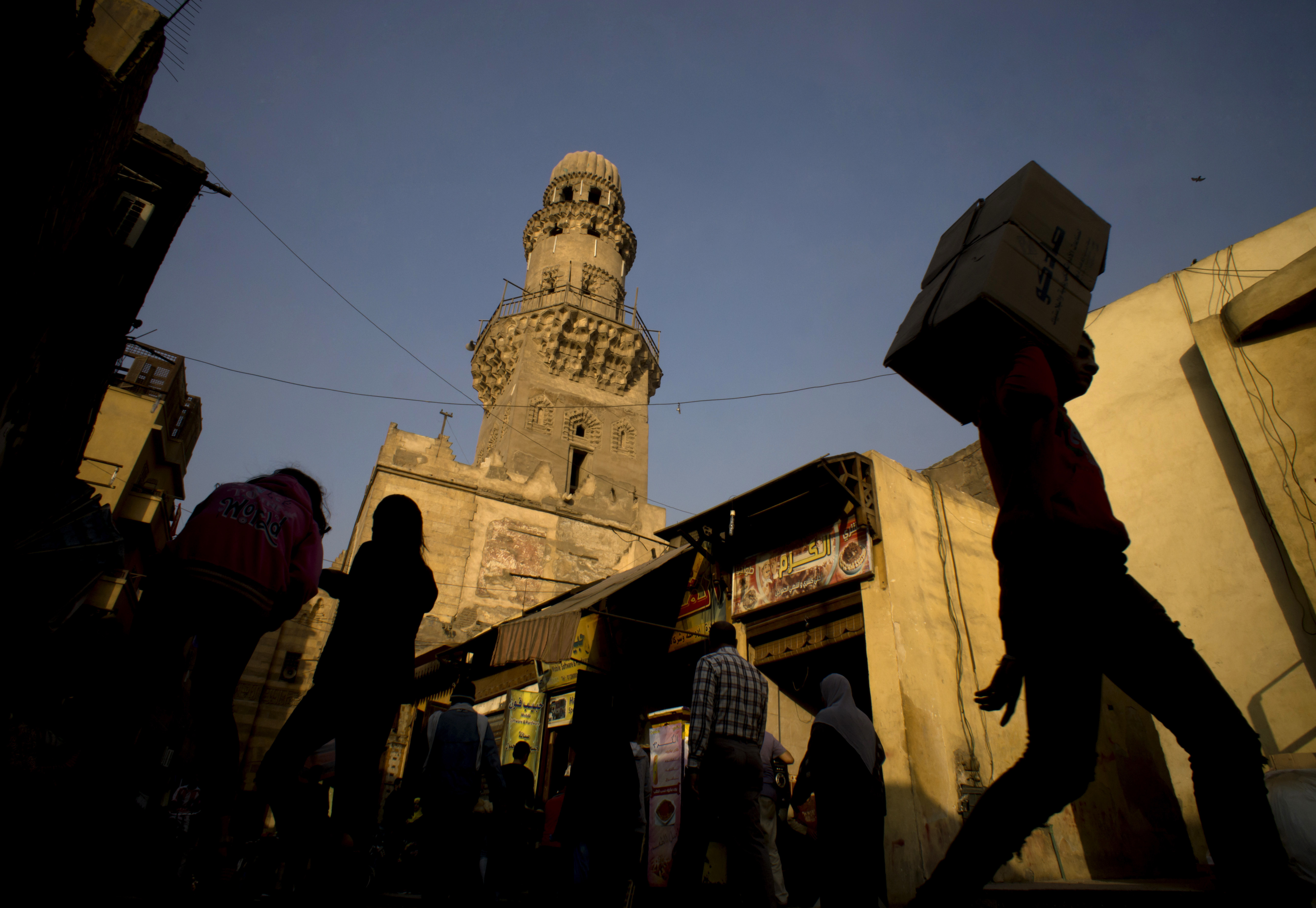 Атака срещу джамия в Египет уби повече от 230 души