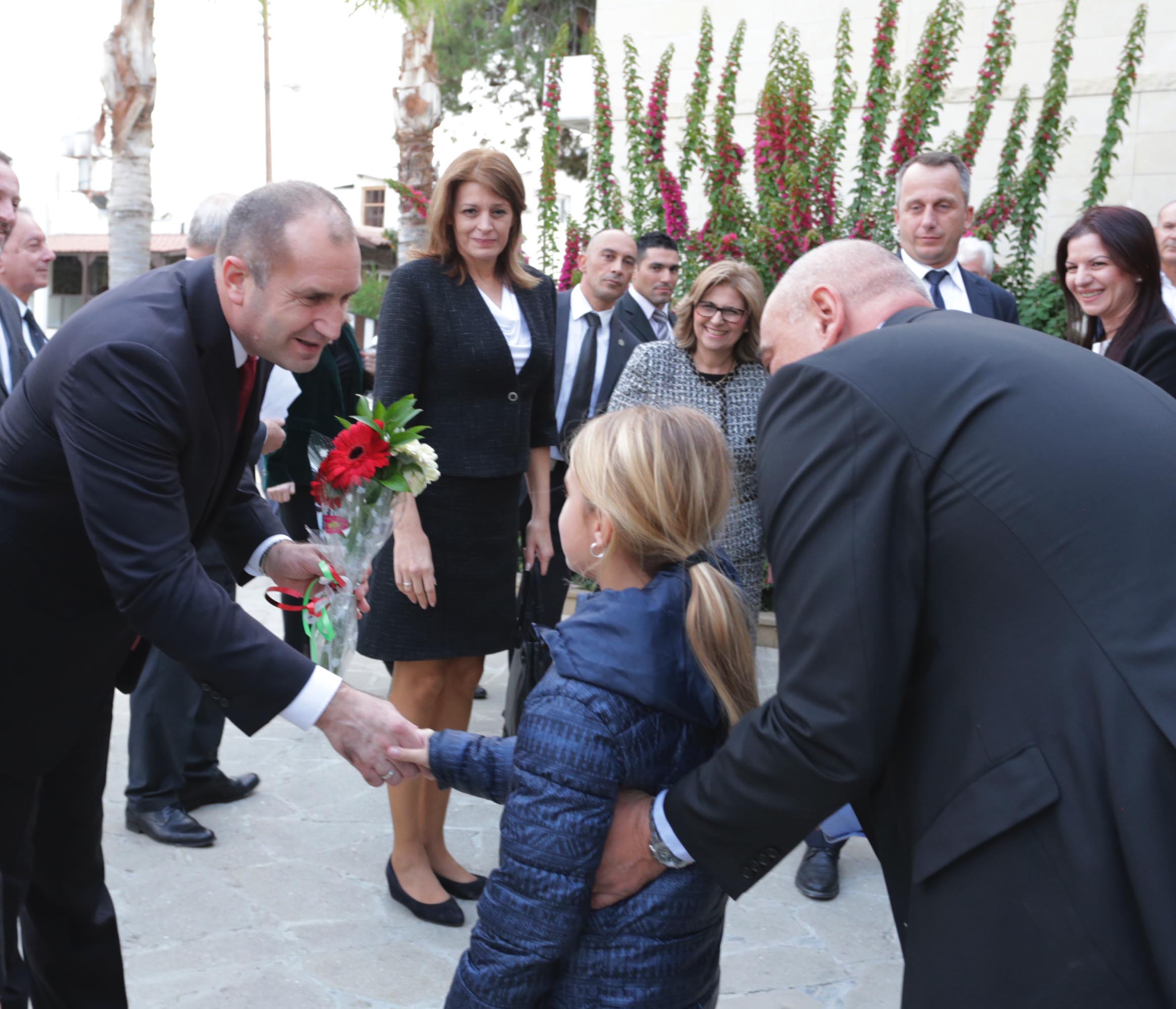 Президентът Румен Радев на среща с българчета в Кипър