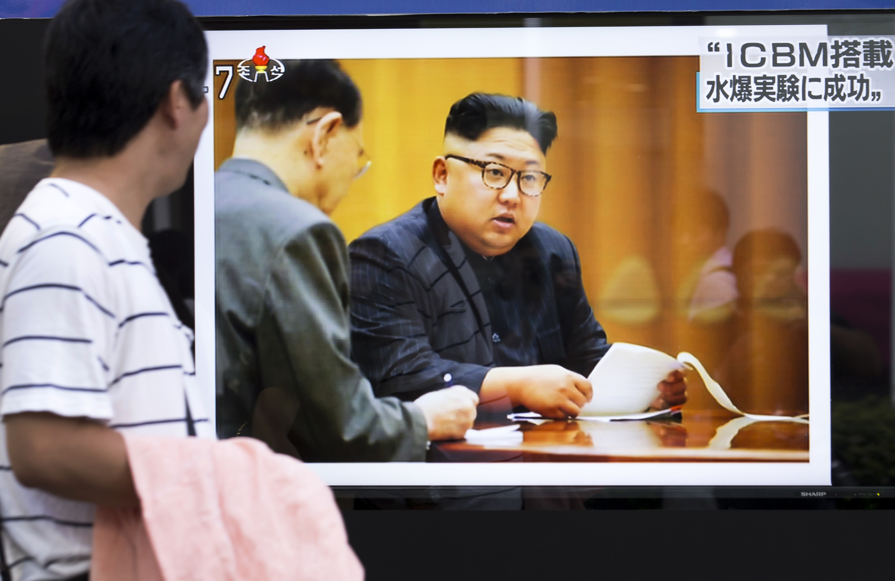 В Япония следят с особено внимание и загриженост агресивните изказвания на севернокорейския лидер Ким Чен Ир