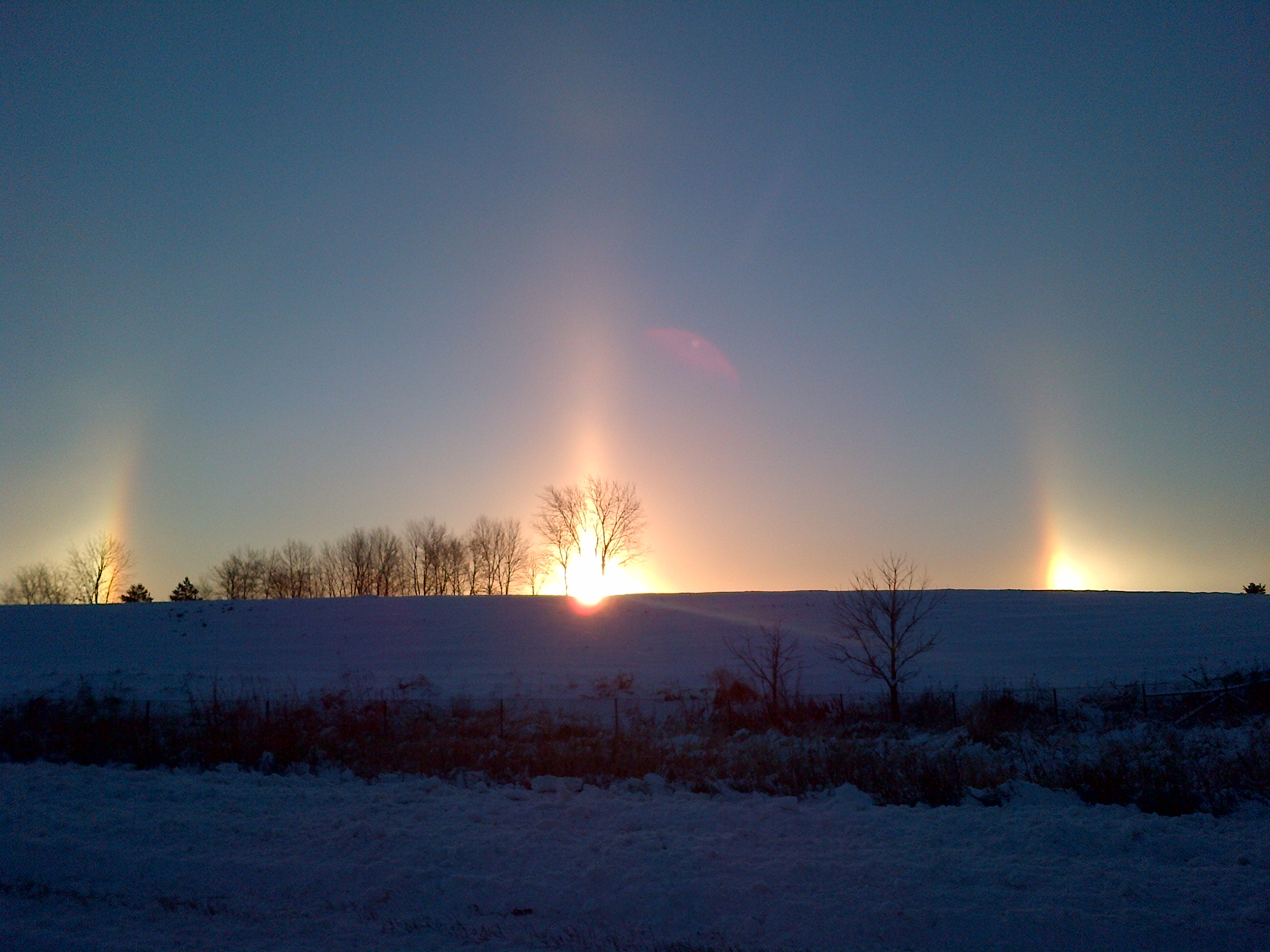 Феноменът на ”трите” слънца