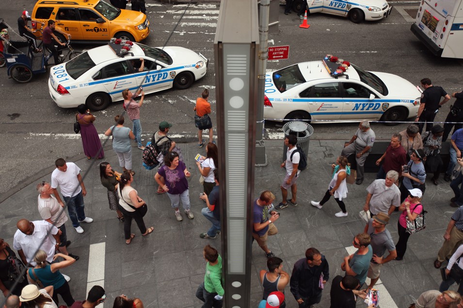 Полиция в Ню Йорк издирва шофьора, който карал бял автомобил ”Хюндай Соната”