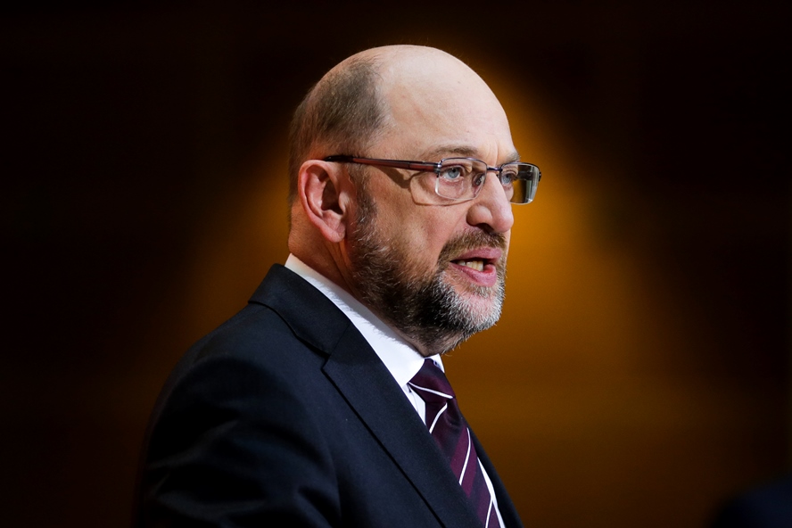 Мартин Шулц се отказва от поста на външен министър