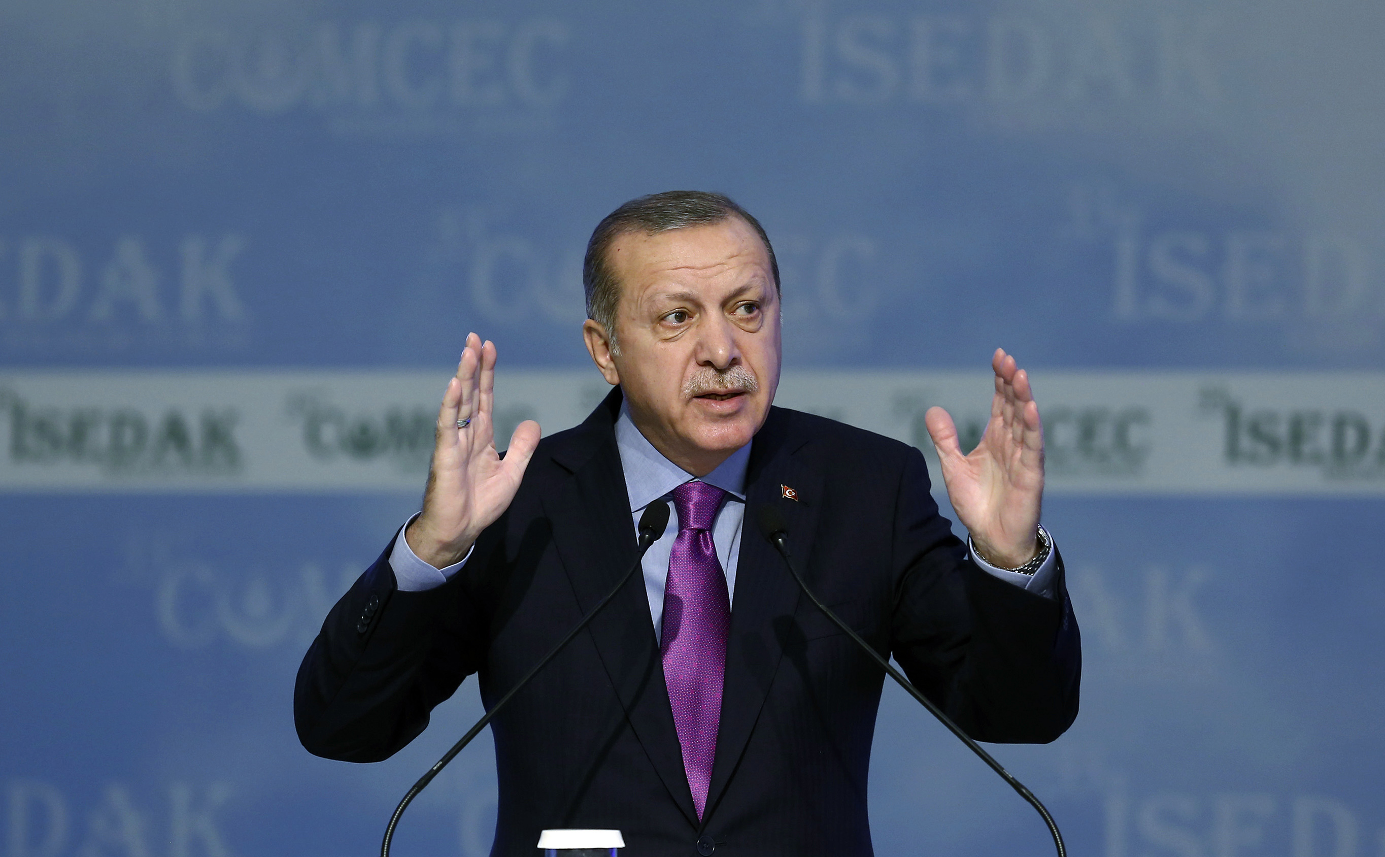 "Борбата на Турция за демокрация не може да бъде спряна лесно", каза Ердоган