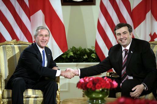 Животът на грузинския политик е впечатляваща серия от възходи и падения - среща с президента Джордж Буш-младши